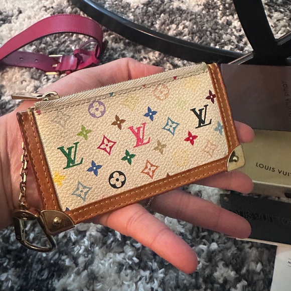 Louis Vuitton Monogram Multicolore Key Pouch in White with Multicolor Logo - Picture 8 of 15
